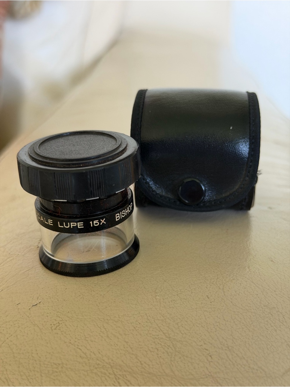 Peak Scale Loupe 15x BISHOP made in Japan with lined case. Film measurement